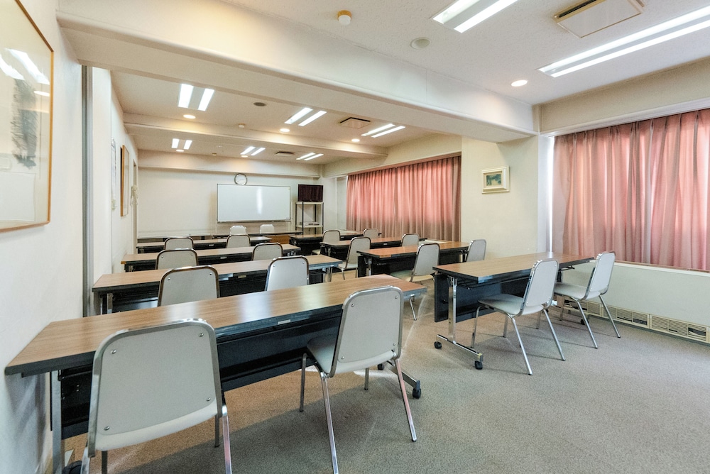 Tendo Central Hotel 48/57