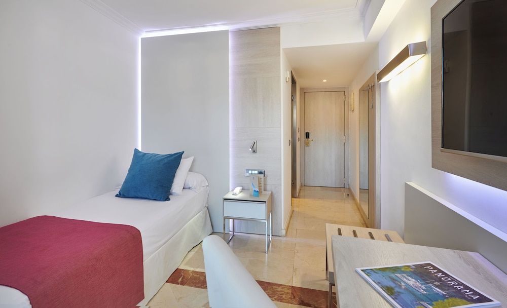 ROOM, SINGLE, BALCONY