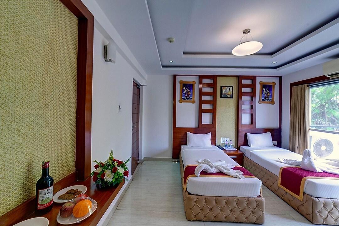 غرفة ديلوكس، Icon Suites By Bhagini 2/3