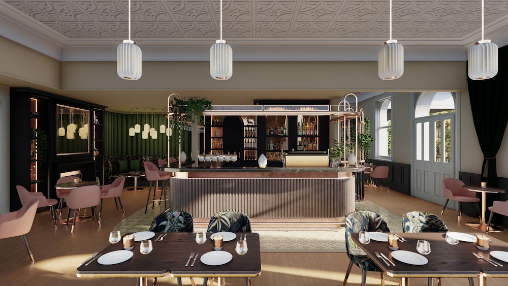 The Clements Hotel 51/65