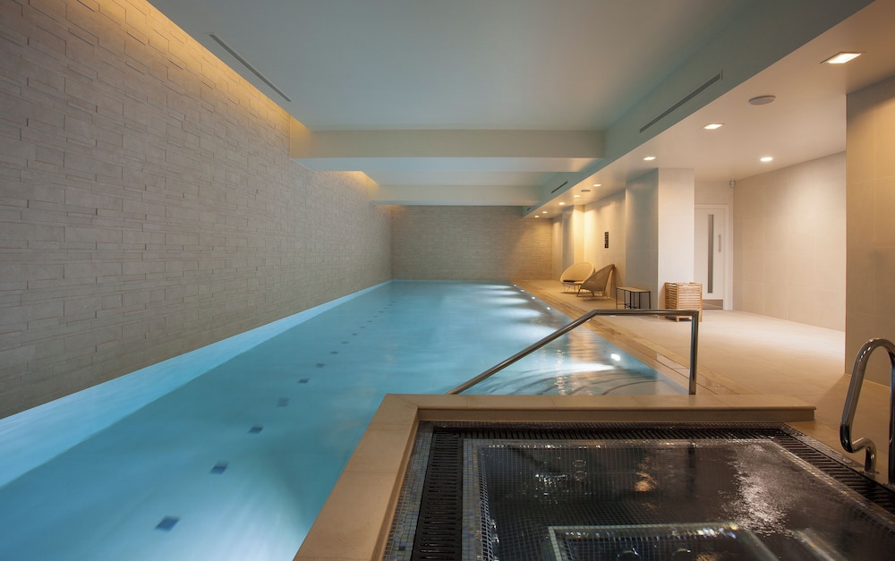 swimming pool spa