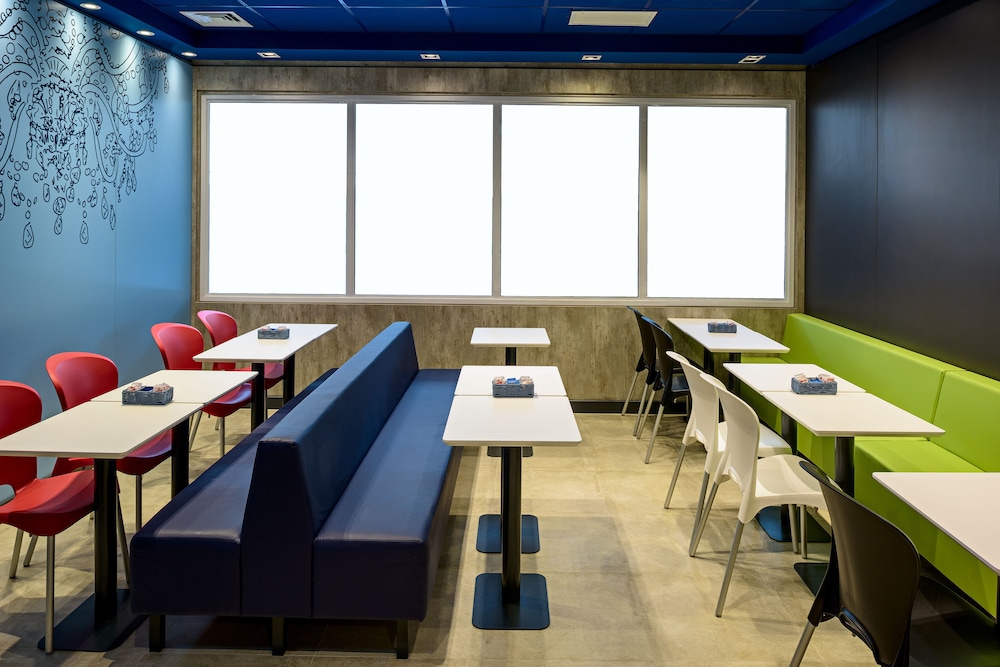 Ibis Budget Santos Gonzaga 56/69