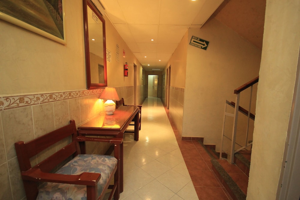 Enterprise Inn Plaza Ex Enterprise Inn Express Leon 33/45