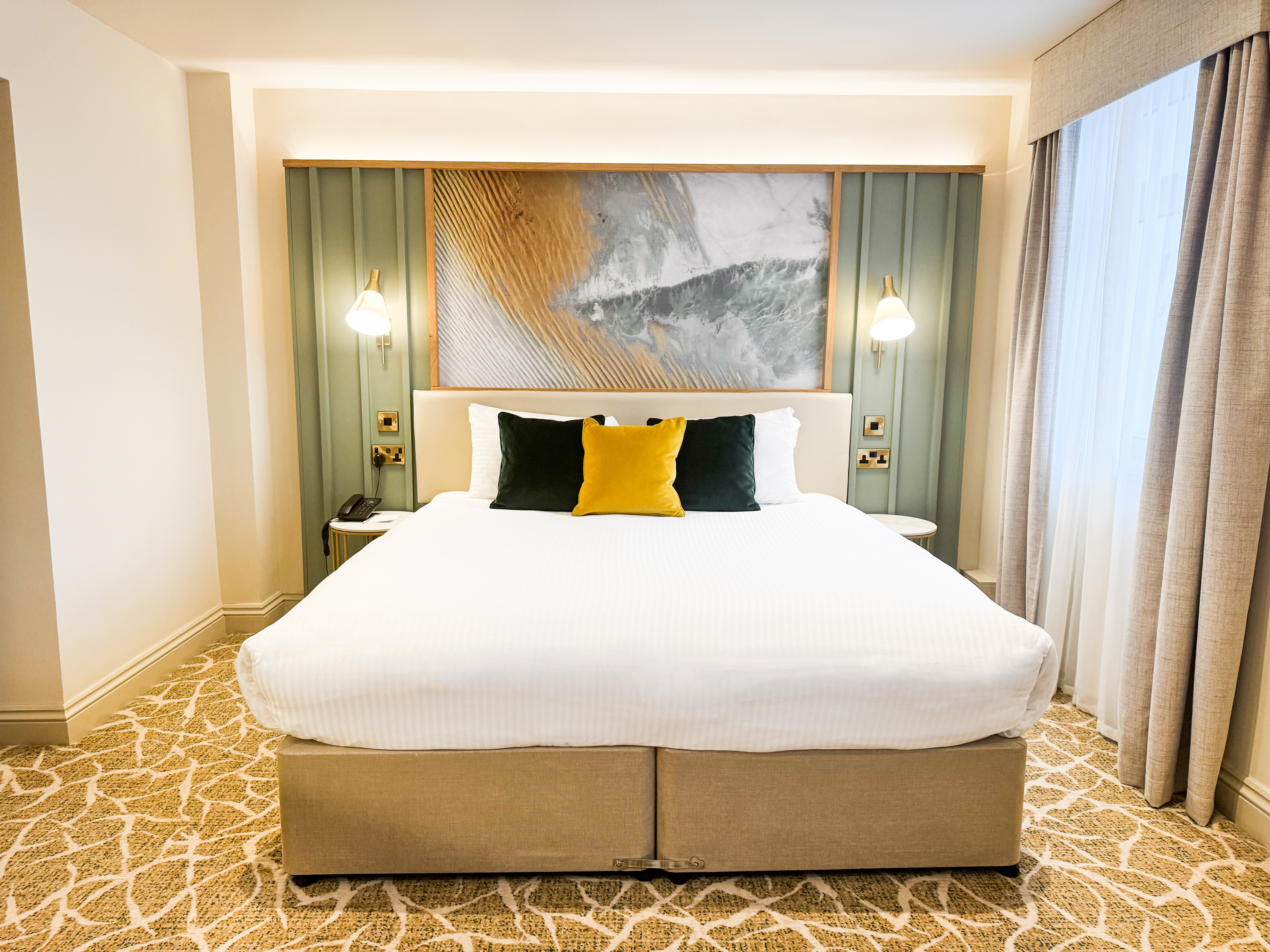 CLASSIC, DOUBLE OR TWIN BED