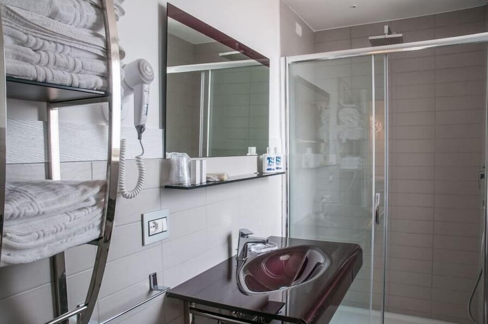 Tasso Suites 36/71
