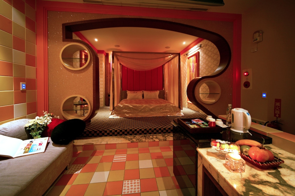 Fongchin Motel 28/44