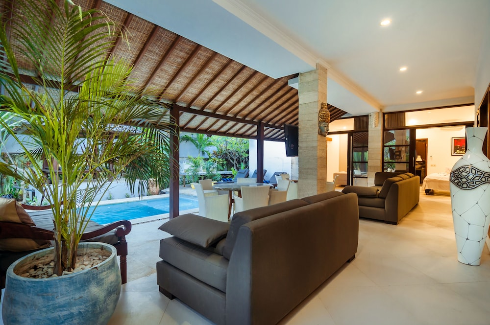 The Mawar Estate 33/40