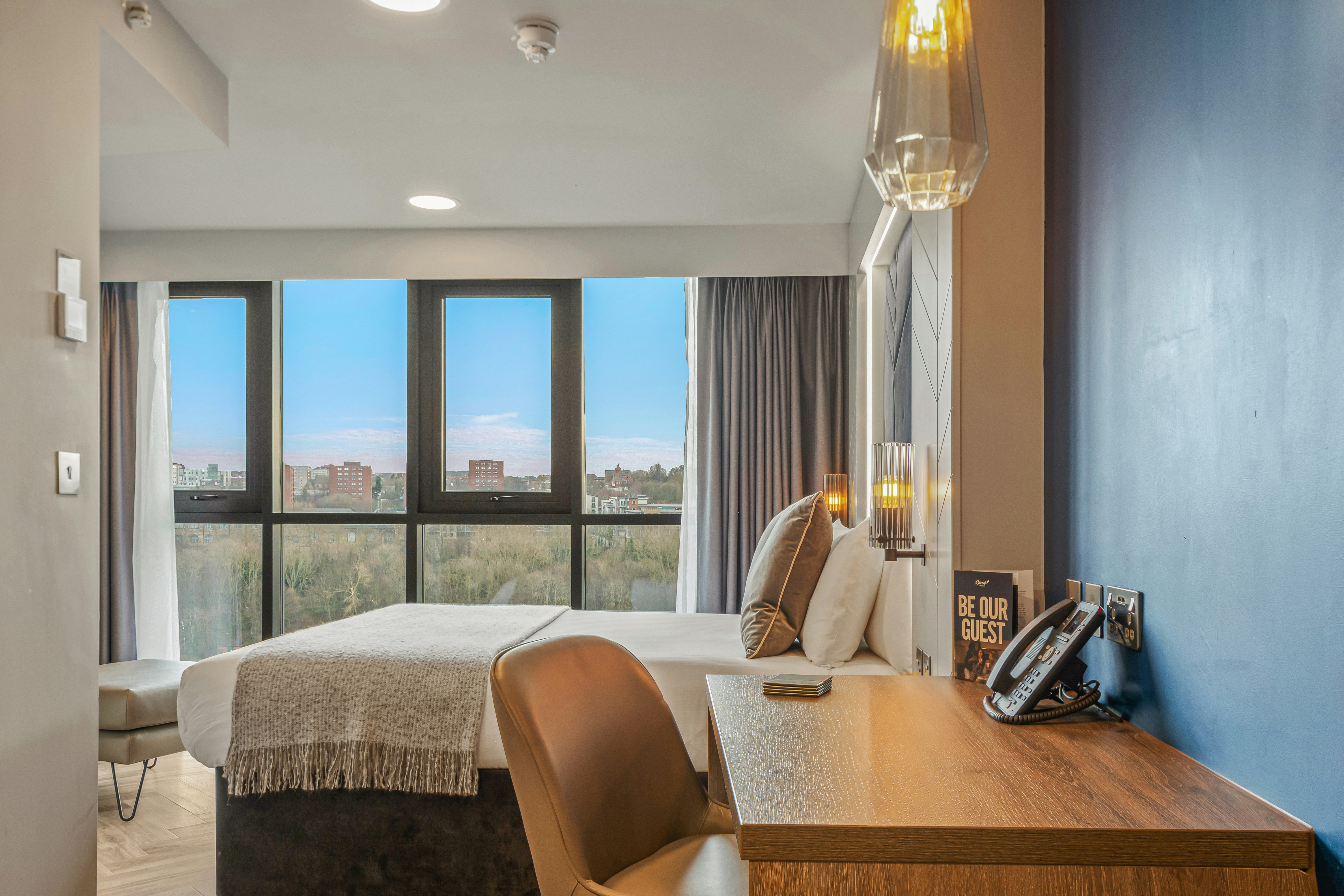 Smart, Studio, with View