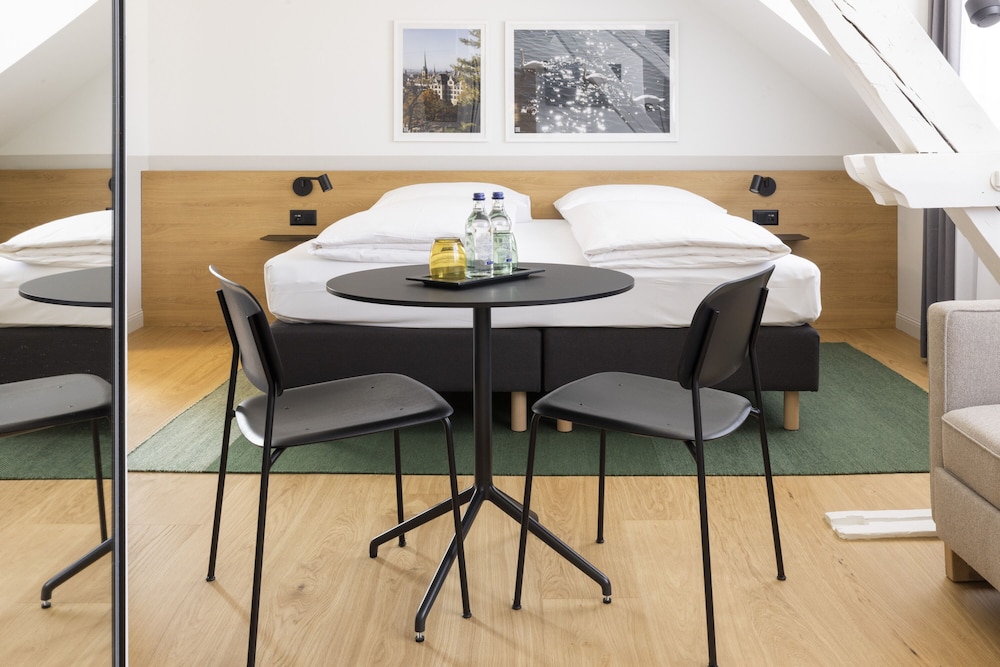 Fred Hotel Zurich Hauptbahnhof 34/50