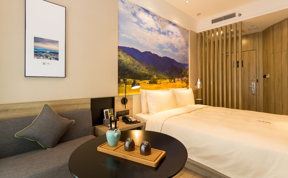 Atour Hotel (Chongqing Hongyadong Riverside) 17/36