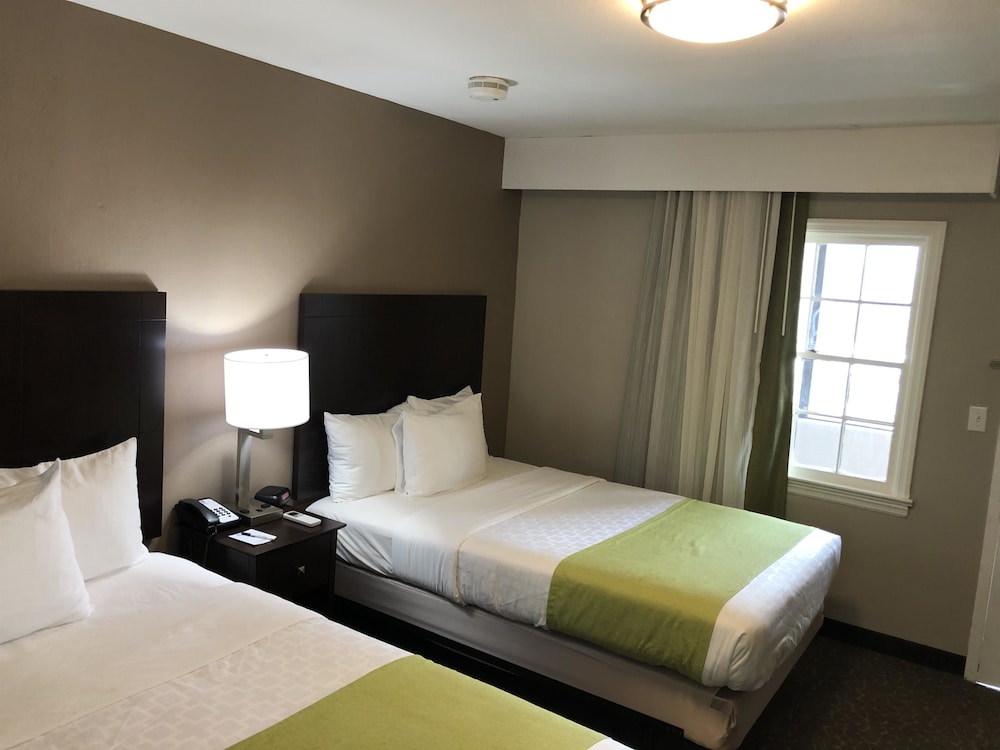 غرفة قياسية بسريرين مزدوجين، Best Western Fort Lee 2/8