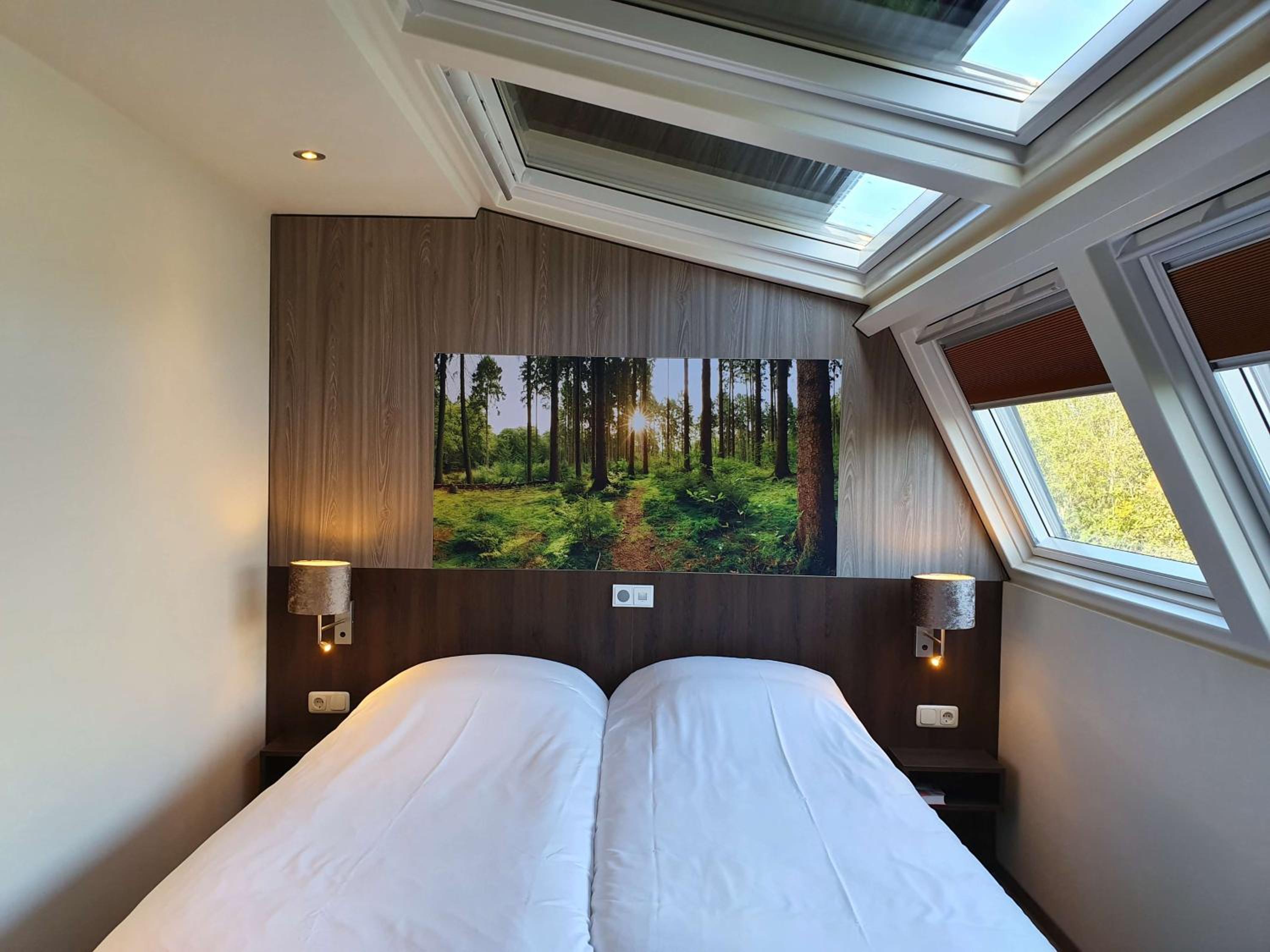 Room, Twin Beds, Sky View