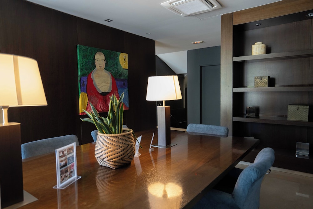Hotel Ciutat Martorell 30/60