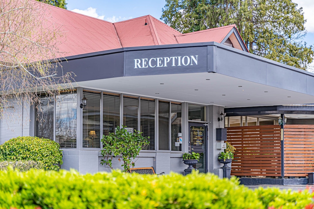 BEST WESTERN COTSWOLD GARDENS in ARMIDALE