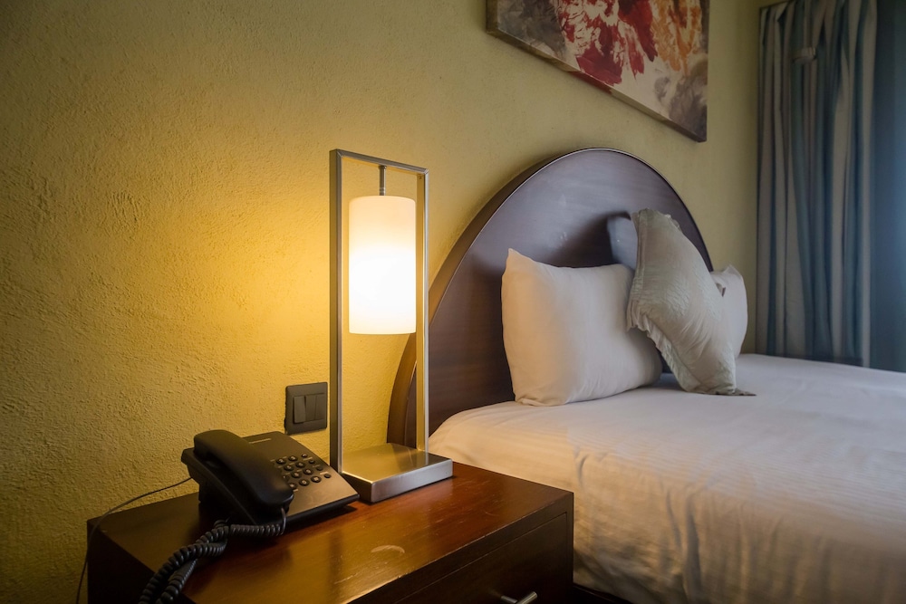 Taarifa Suites 22/50