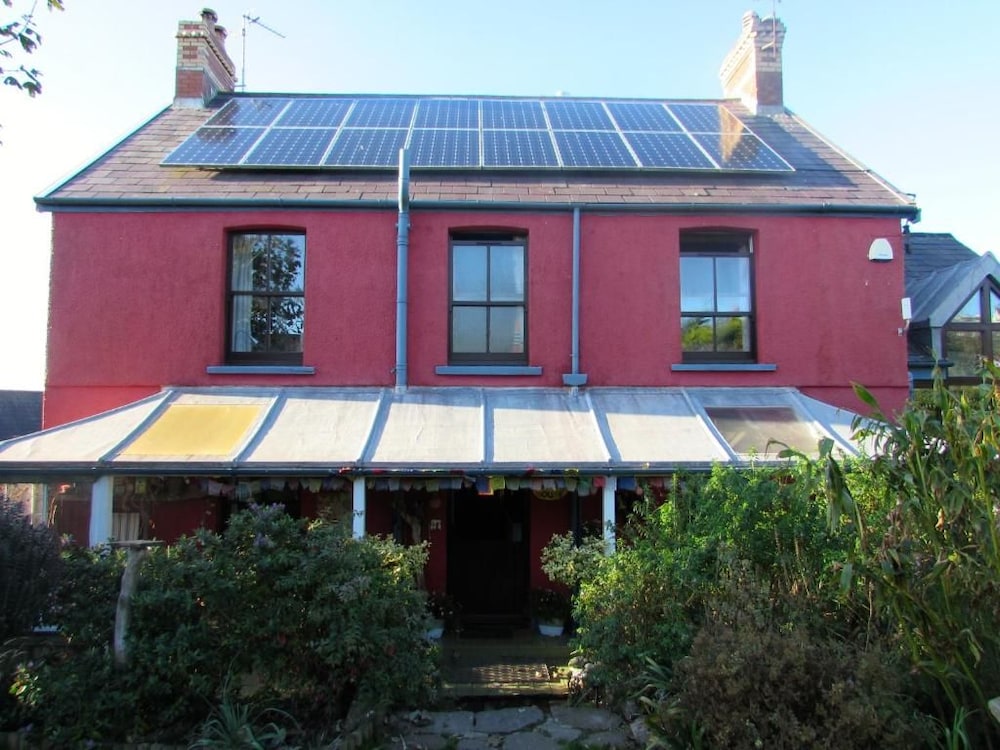 Western House B and B 7/50
