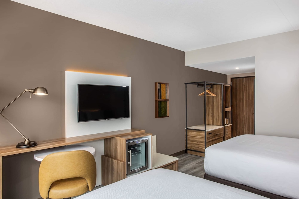 Wyndham Garden Fort Lauderdale Airport & Cruise Port 12/42