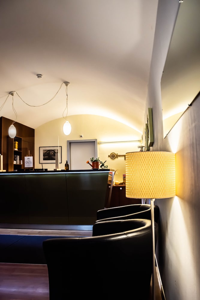 Hotel Restaurant Goldener Schlussel Bern 4/71