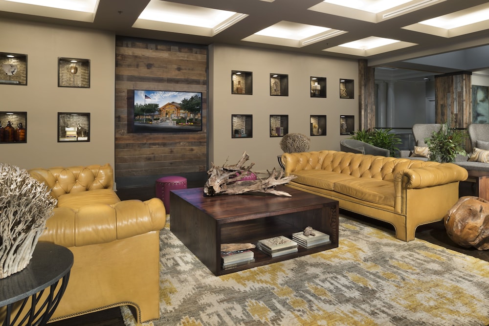 Crowne Plaza Resort Asheville 38/70