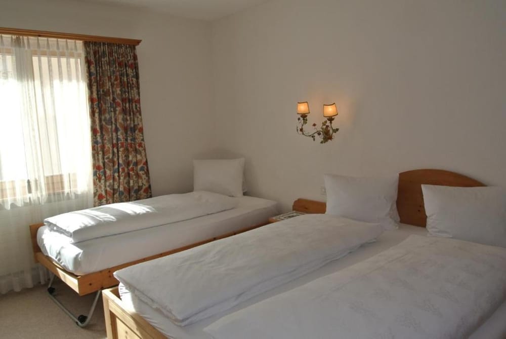 Hotel Corvatsch 13/36