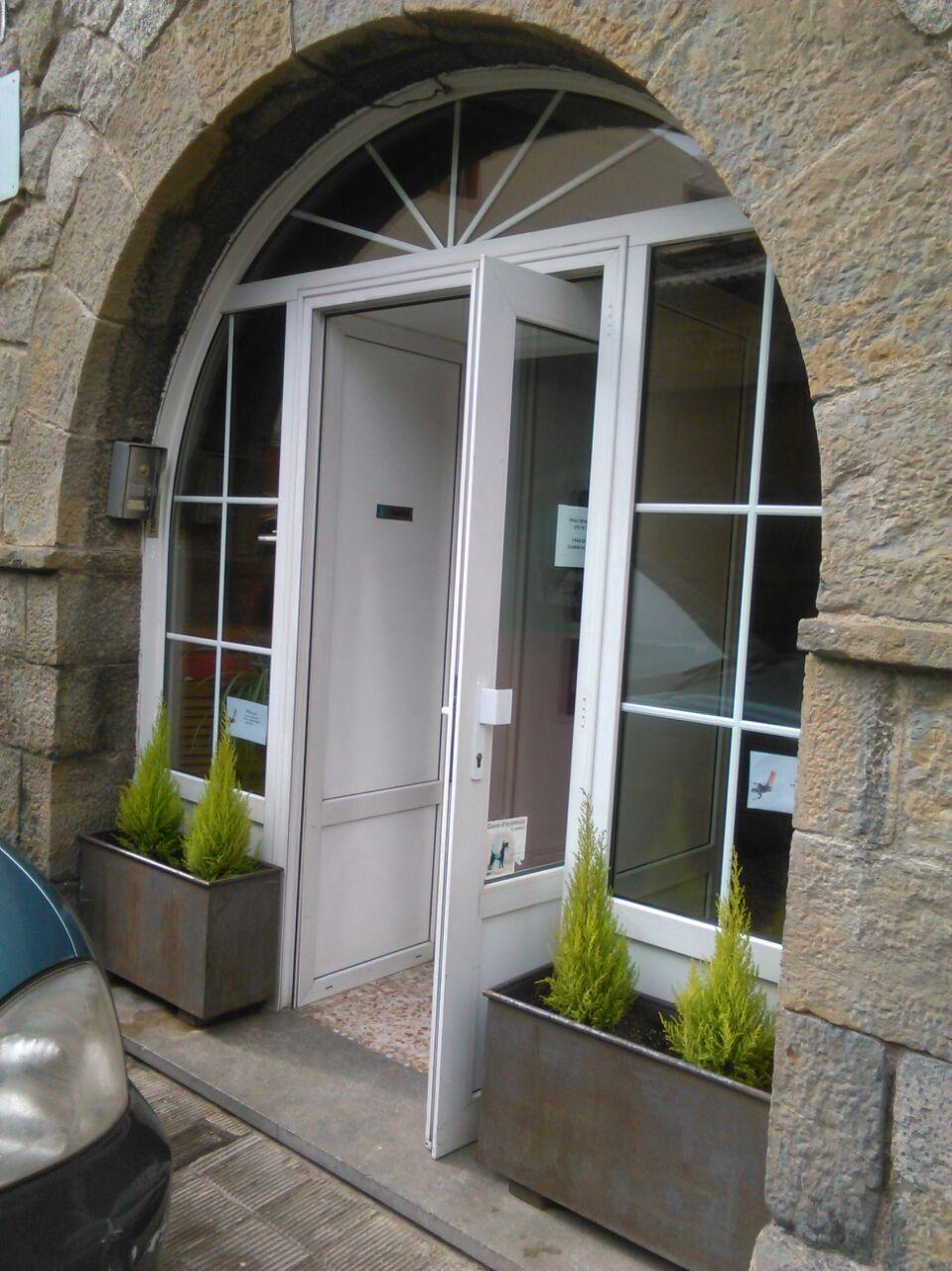 Hostal Porta De Nuria 5/23