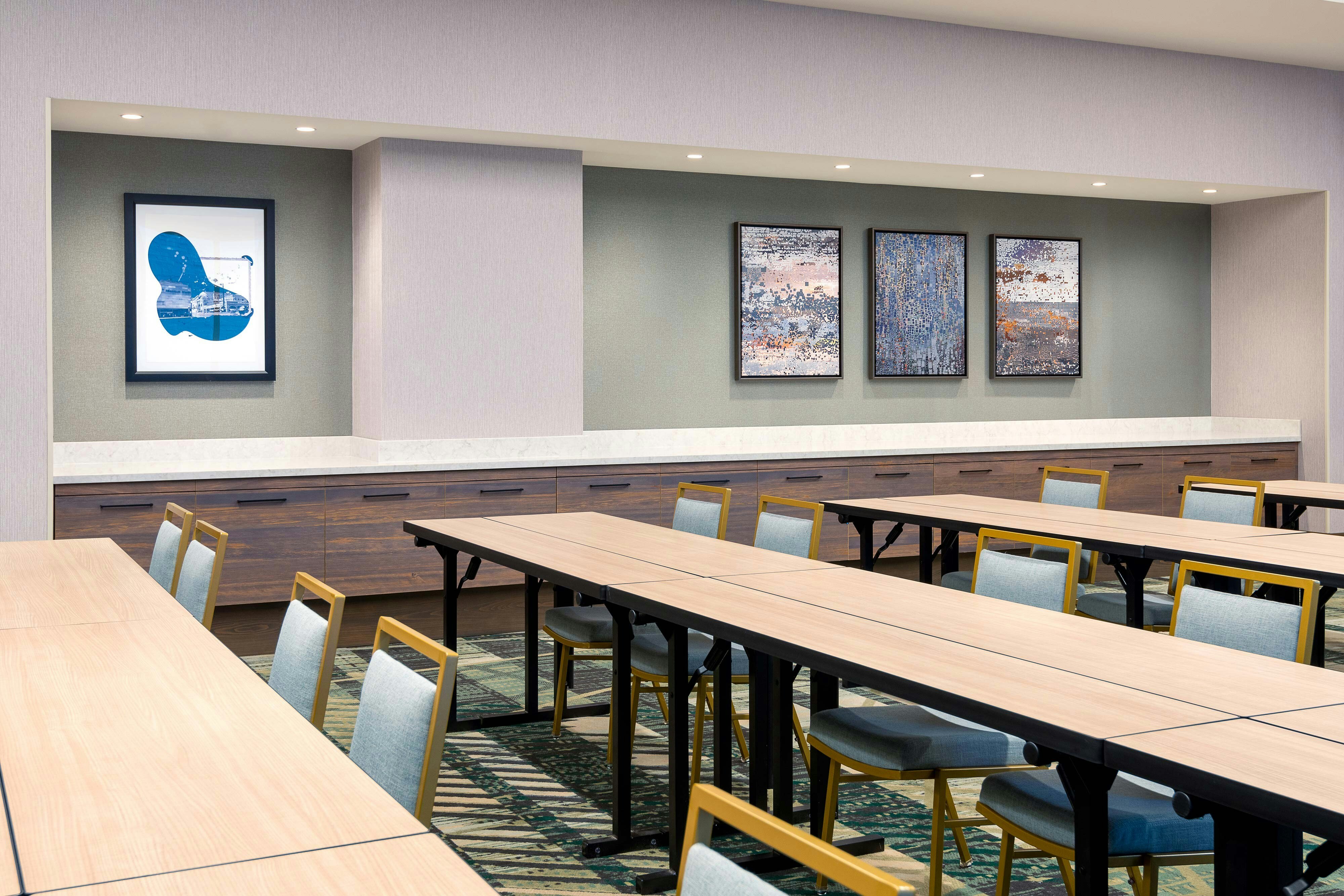 Courtyard by Marriott Atlanta Midtown 15/28