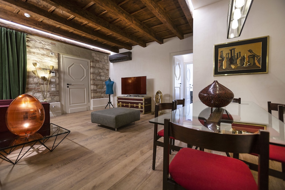 Residenza Palazzo Brenzoni 28/46