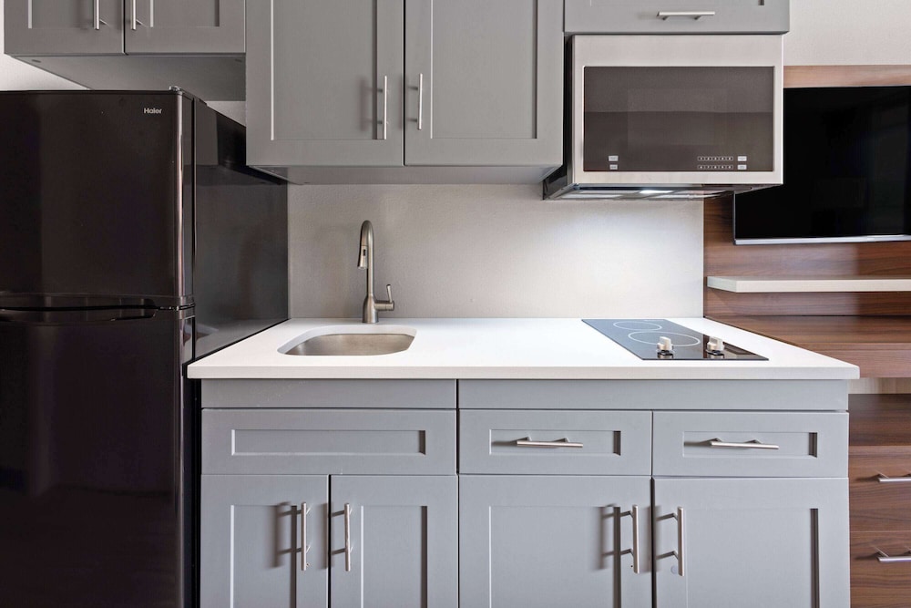Hawthorn Extended Stay by Wyndham Columbia / Ft. Jackson 54/55
