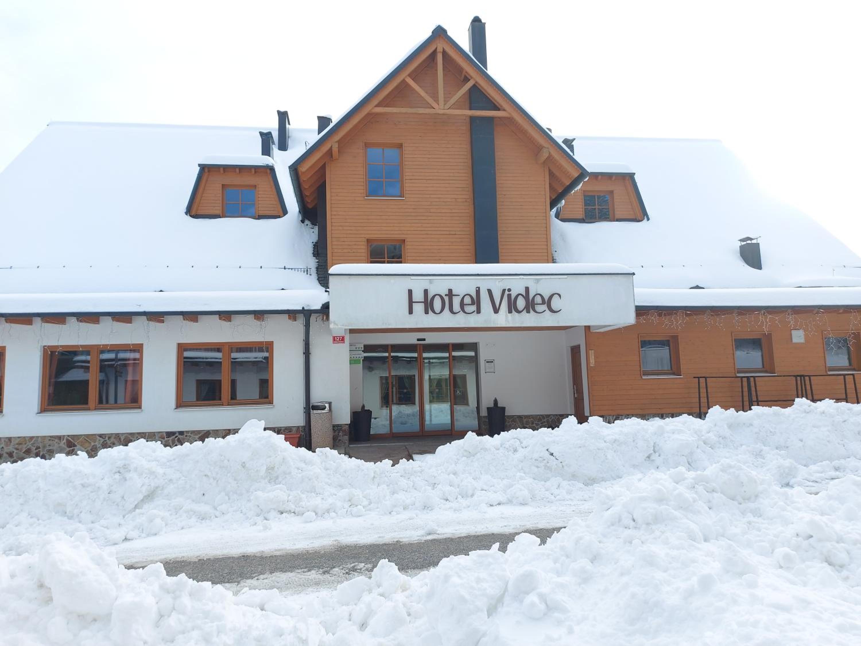 HOTEL VIDEC 3/50