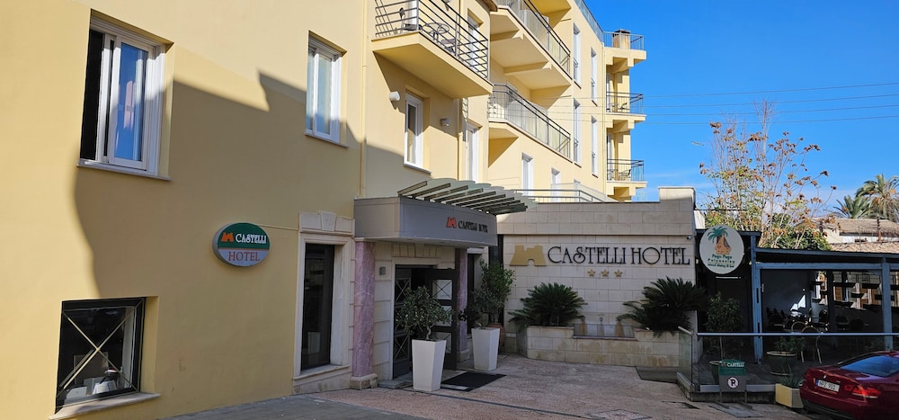 Castelli Hotel 61/69