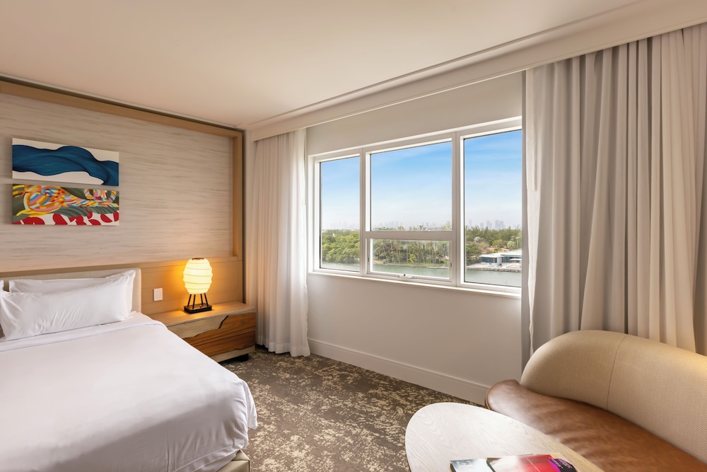 ROOM, 2 QUEEN BEDS, BAY VIEW