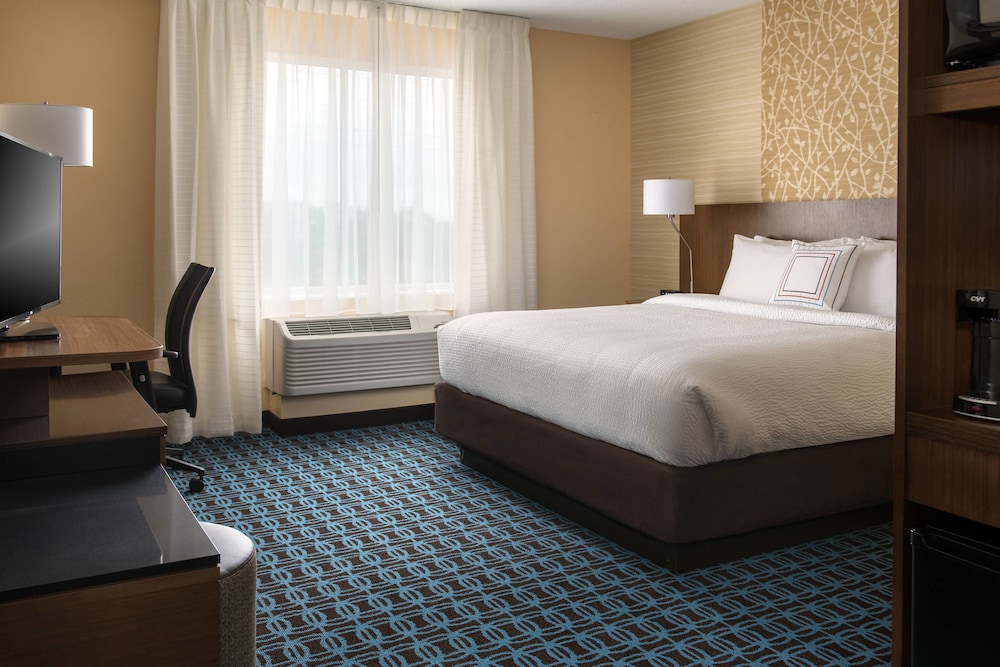 Fairfield Inn Suites By Marriott Buffalo Amherst University 10/35