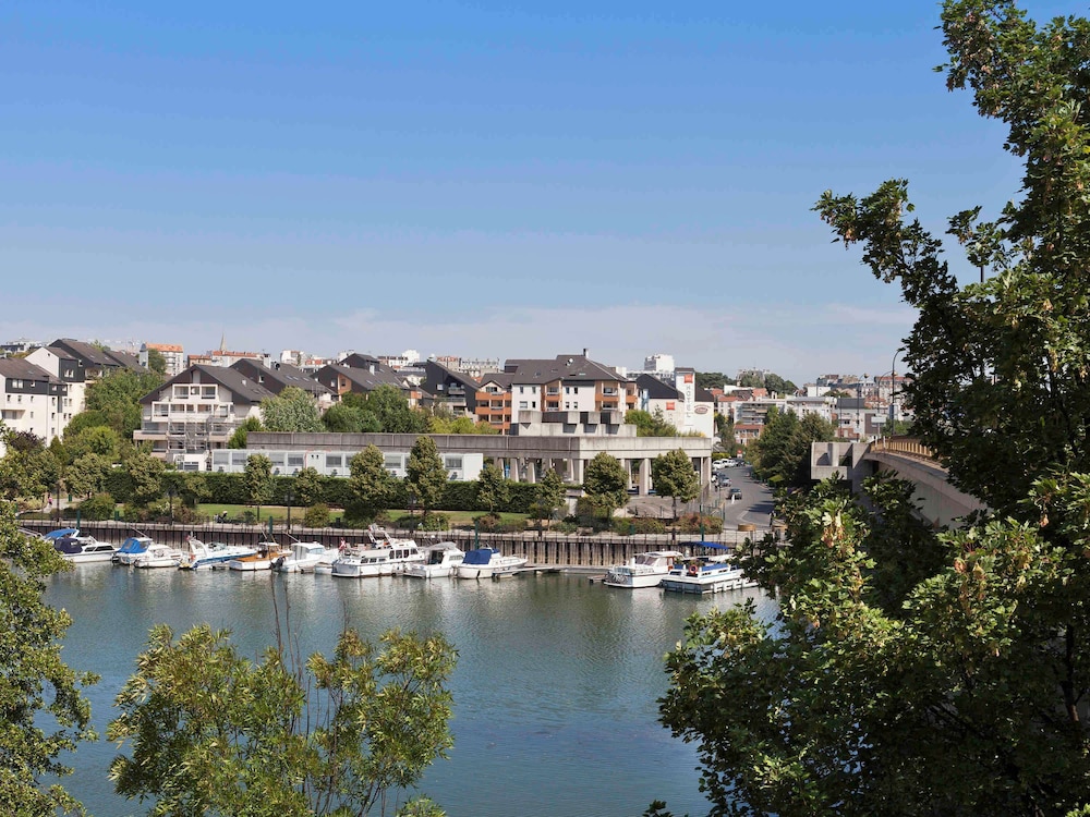 Ibis Nogent Sur Marne 38/44