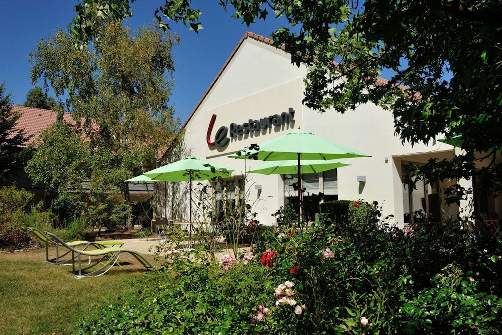 CAMPANILE BOURG EN BRESSE - VIRIAT 6/40