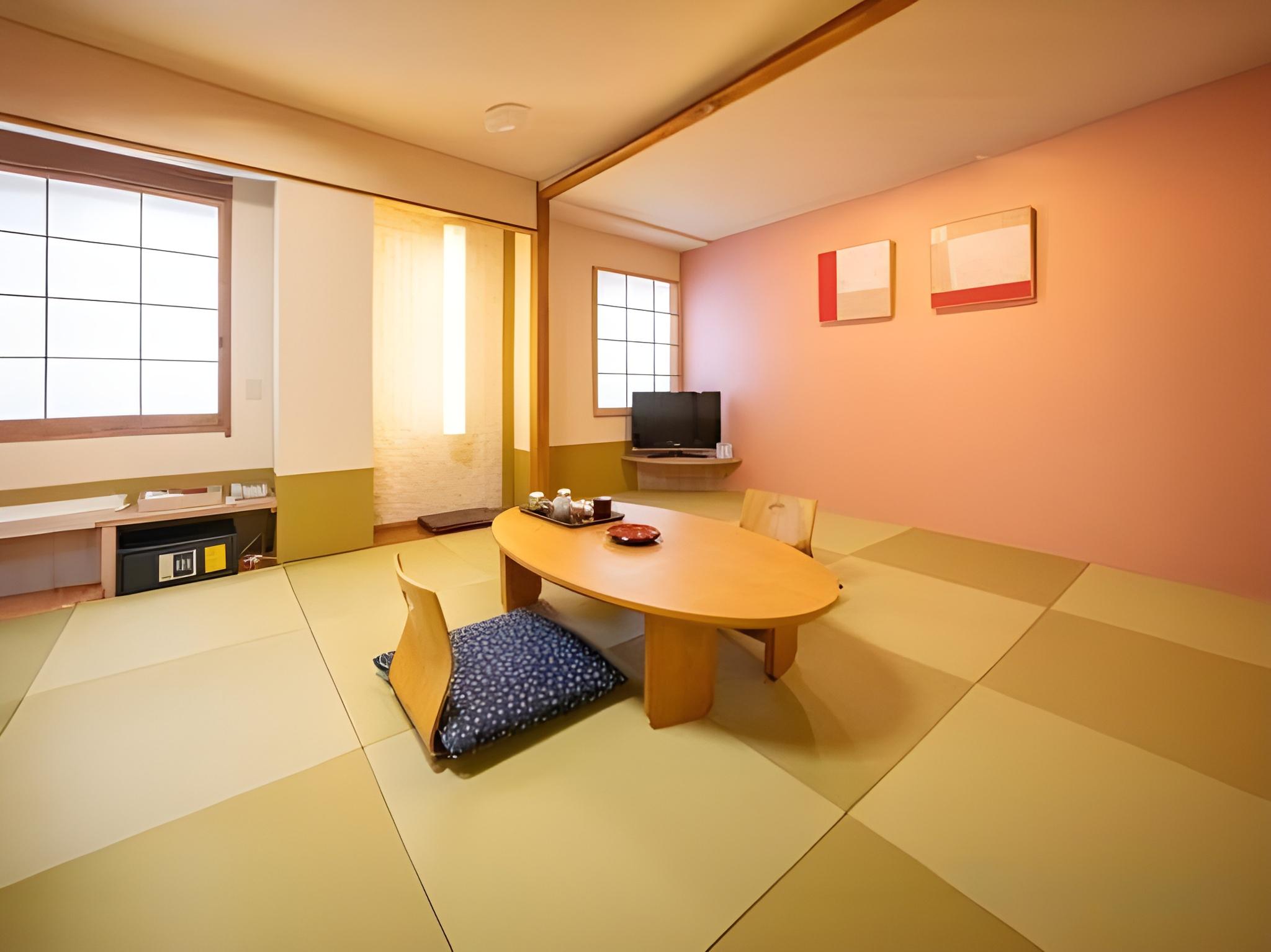 Japanese, East Wing