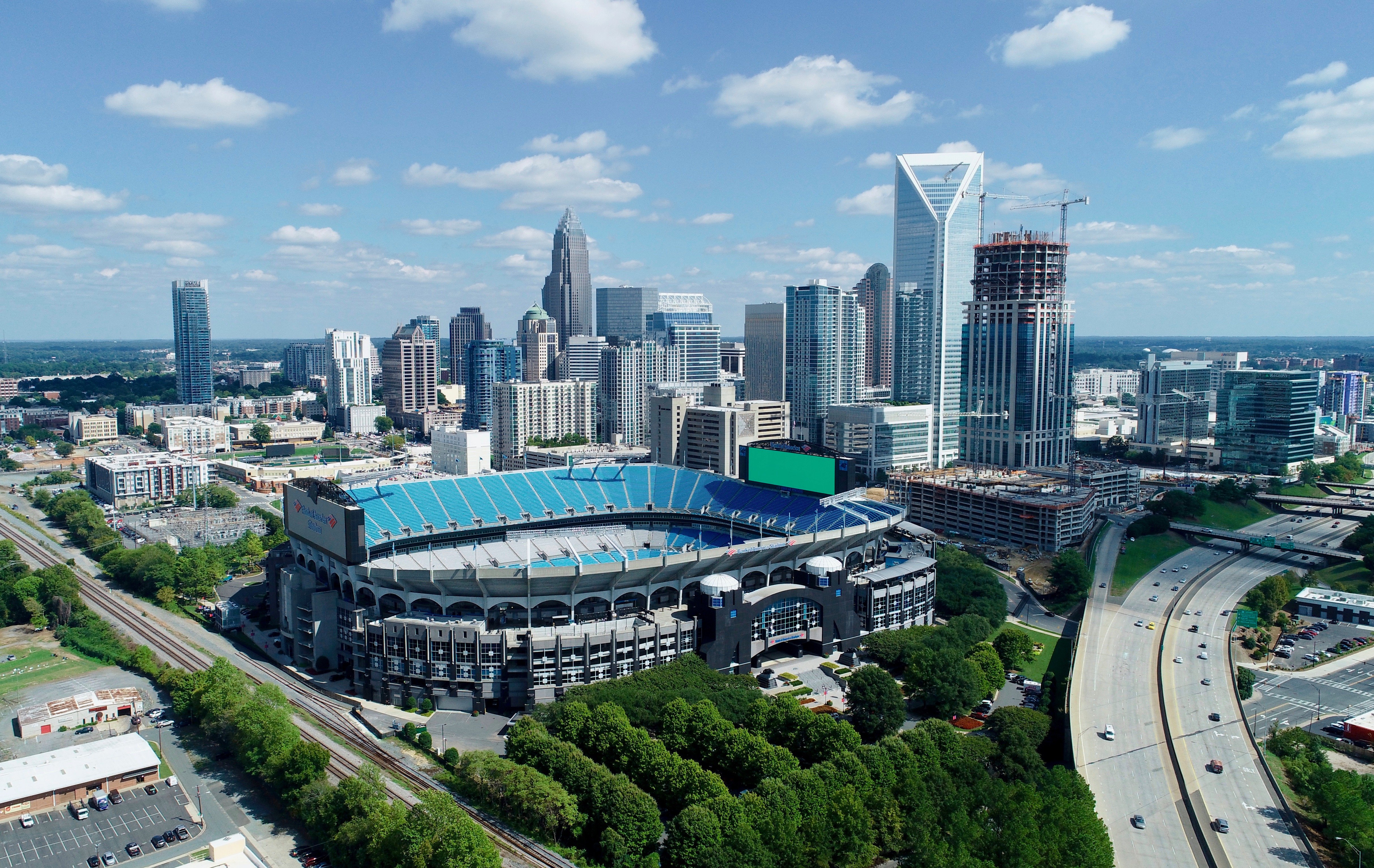 Holiday Inn Express & Suites Charlotte - South End 73/73