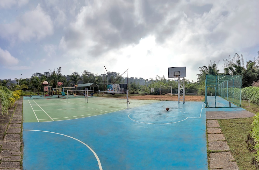 Club Mahindra Virajpet 33/74