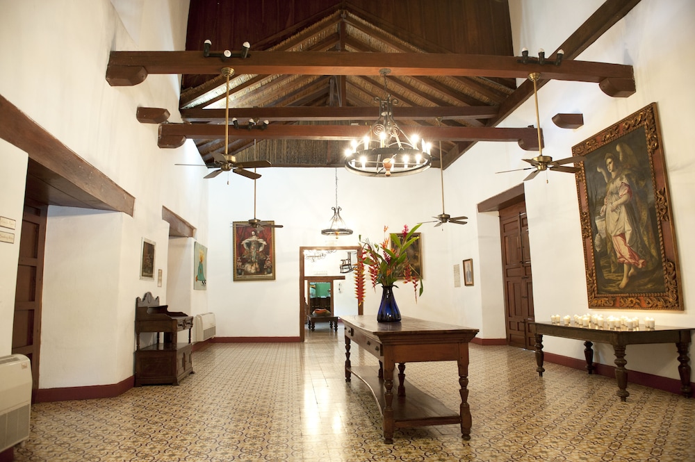 LA GRAN FRANCIA HOTEL AND RESTAURANT 44/48
