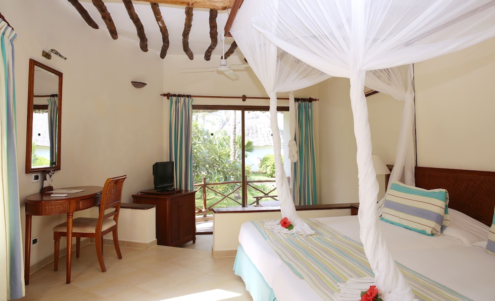 Sultan Sands Island Resort & Spa 50/69