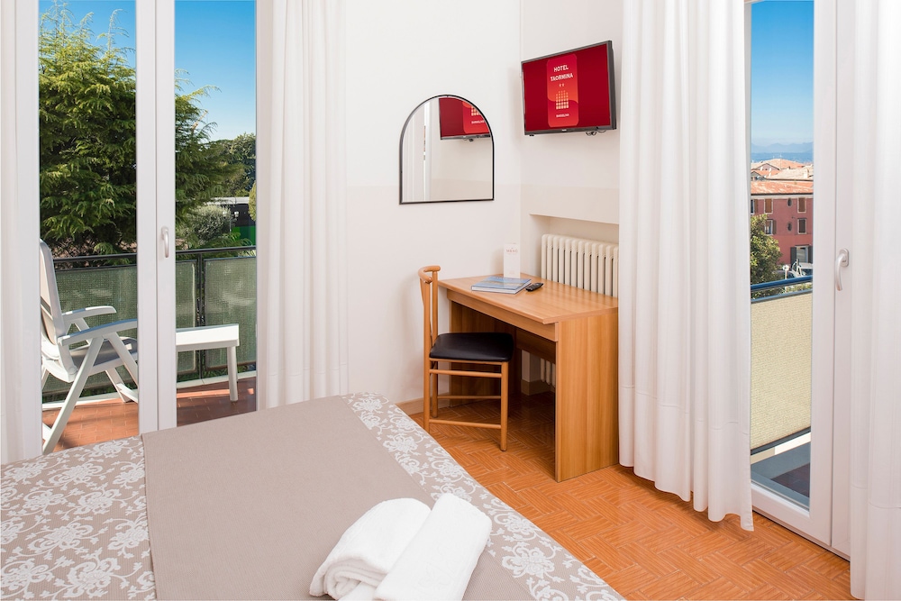 Hotel Taormina 3/78