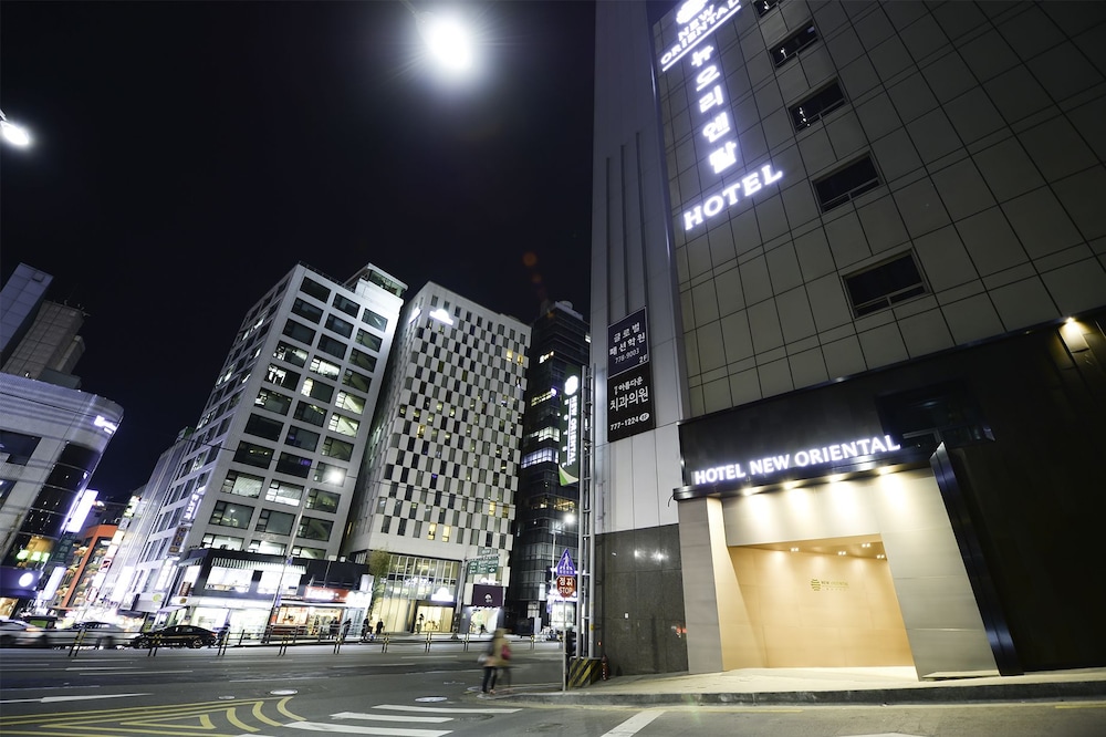NEW ORIENTAL HOTEL 5/50