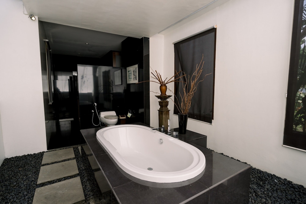Jimbaran View Villa 35/37