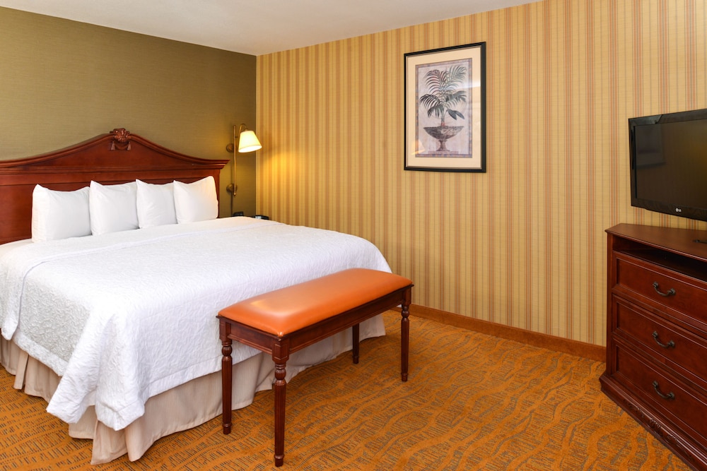 ROOM, KING BED