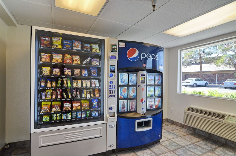 Motel6 Twentynine Palms, CA 29/43