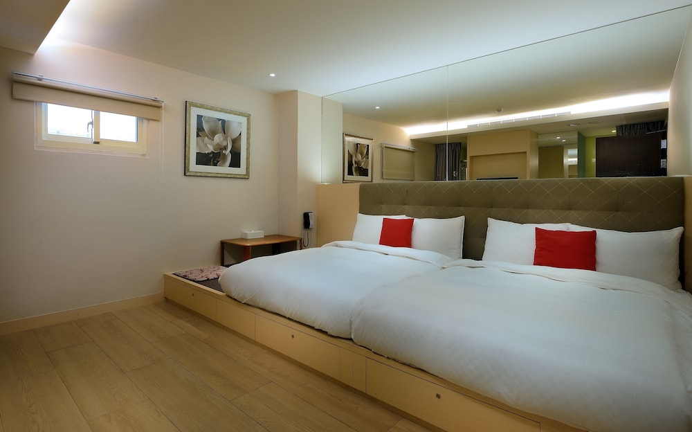 The Crystal Inn Sun Moon Lake 15/53