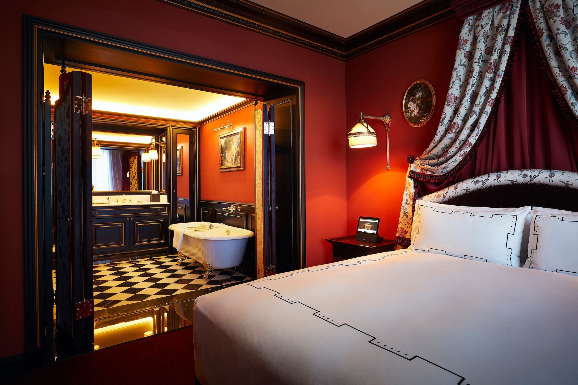 Atelier, Grand, Deluxe, King Bed