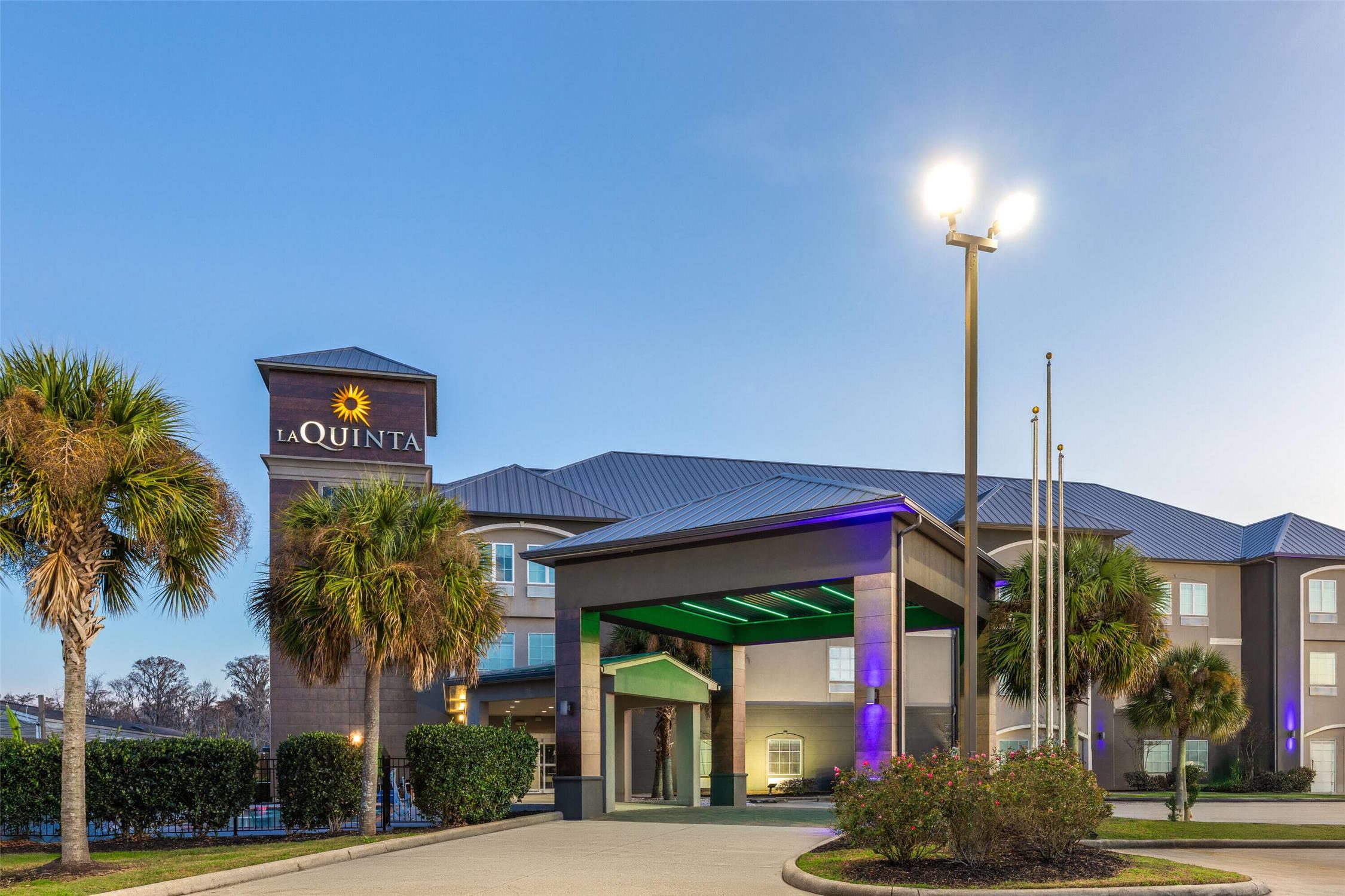 La Quinta Inn Suites Boutte 6/58