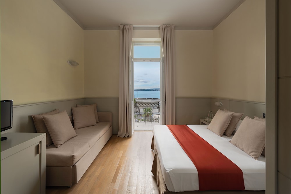 HOTEL MILANO 11/40