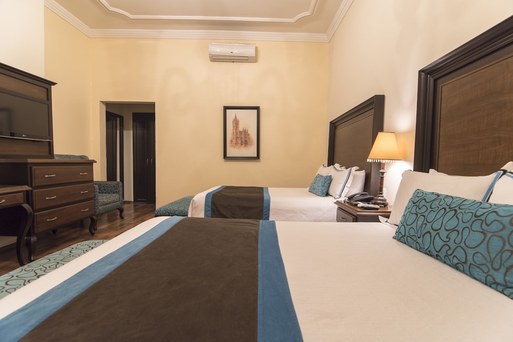 Hotel Morales Historical & Colonial 19/73