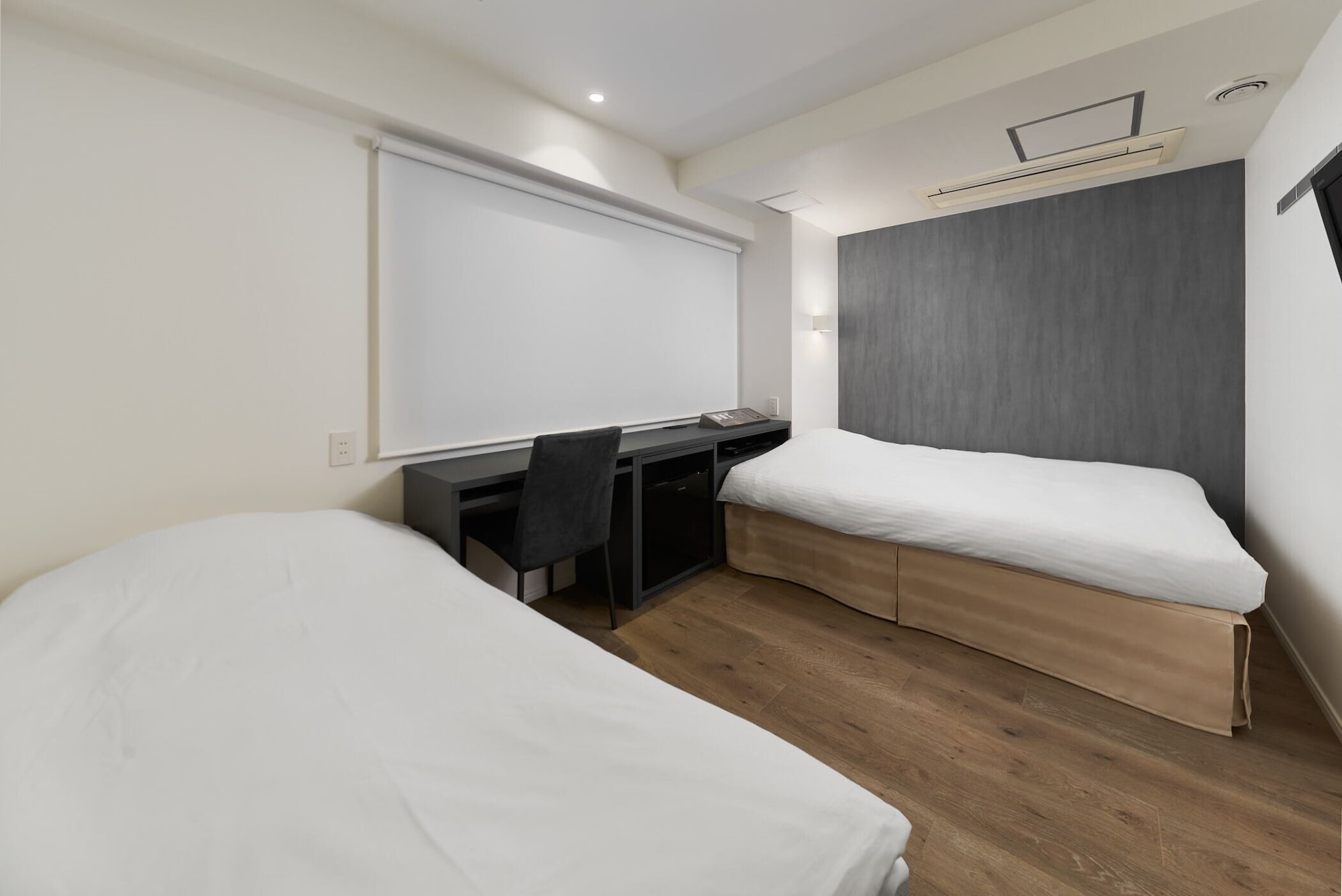 ROOM, DOUBLE BED, WITH EXTRA BED